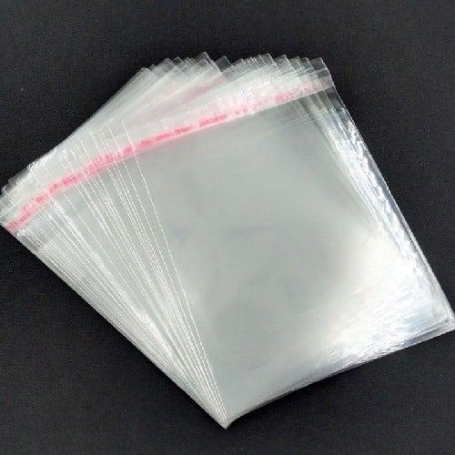 Envelope plástico com aba adesiva: praticidade e segurança
